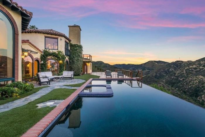 AESWON Estate Sale Company